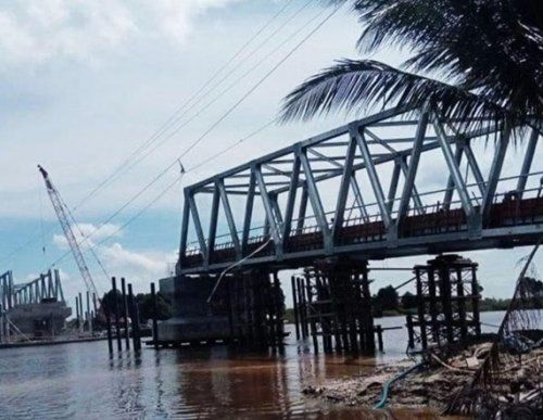 Dugaan Korupsi Jembatan Air Hitam Rohil, Polda Riau Geledah Kantor BPKAD