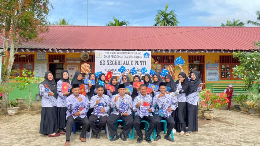 STATUS YANG MERUBAH KEHIDUPAN GURU