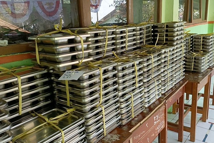 Kasus Dugaan Keracunan MBG di Dumai, KPPG Nonaktifkan Kepala SPPG