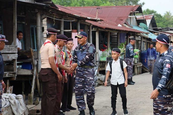 Memperingati HUT ke -65 Pramuka, Saka Bahari Lanal Dumai Peduli Masyarakat Pesisir