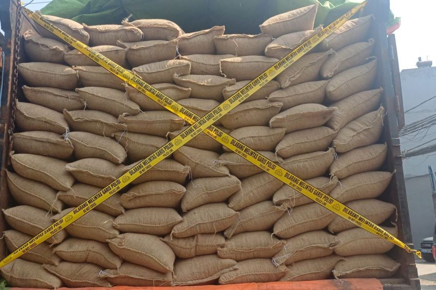 Kacang Tanah Ilegal asal India Dibongkar di Dumai tanpa Diketahui Bea Cukai